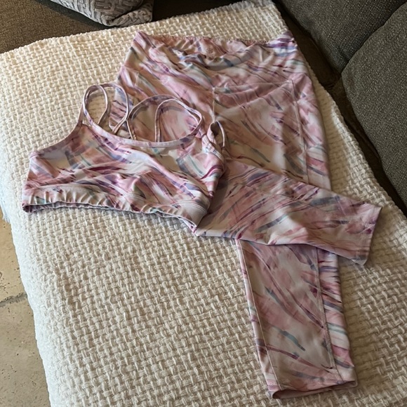 BNWOT Women's Pink Patterned Yoga Workout Legging Set by GAIAM - Picture 1 of 11